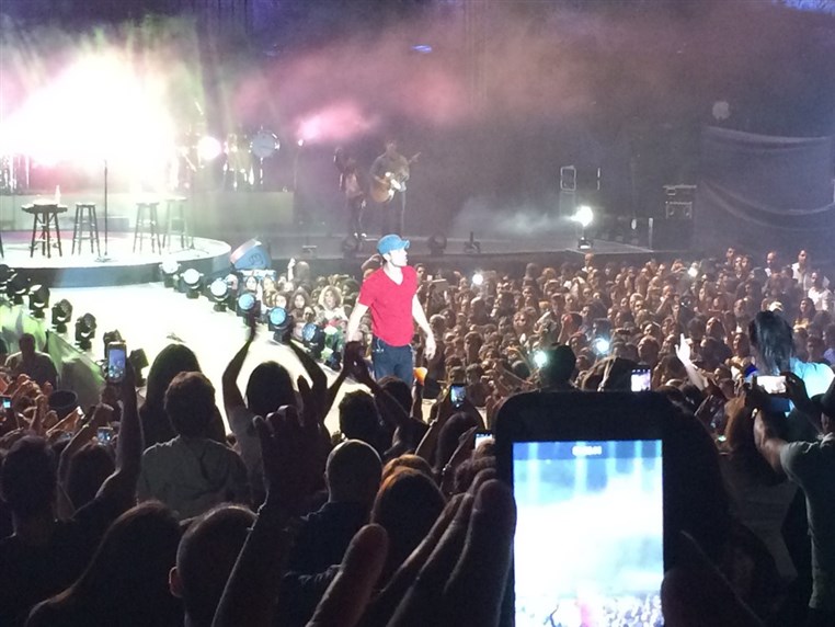 Enrique Iglesias at Ehdeniyat